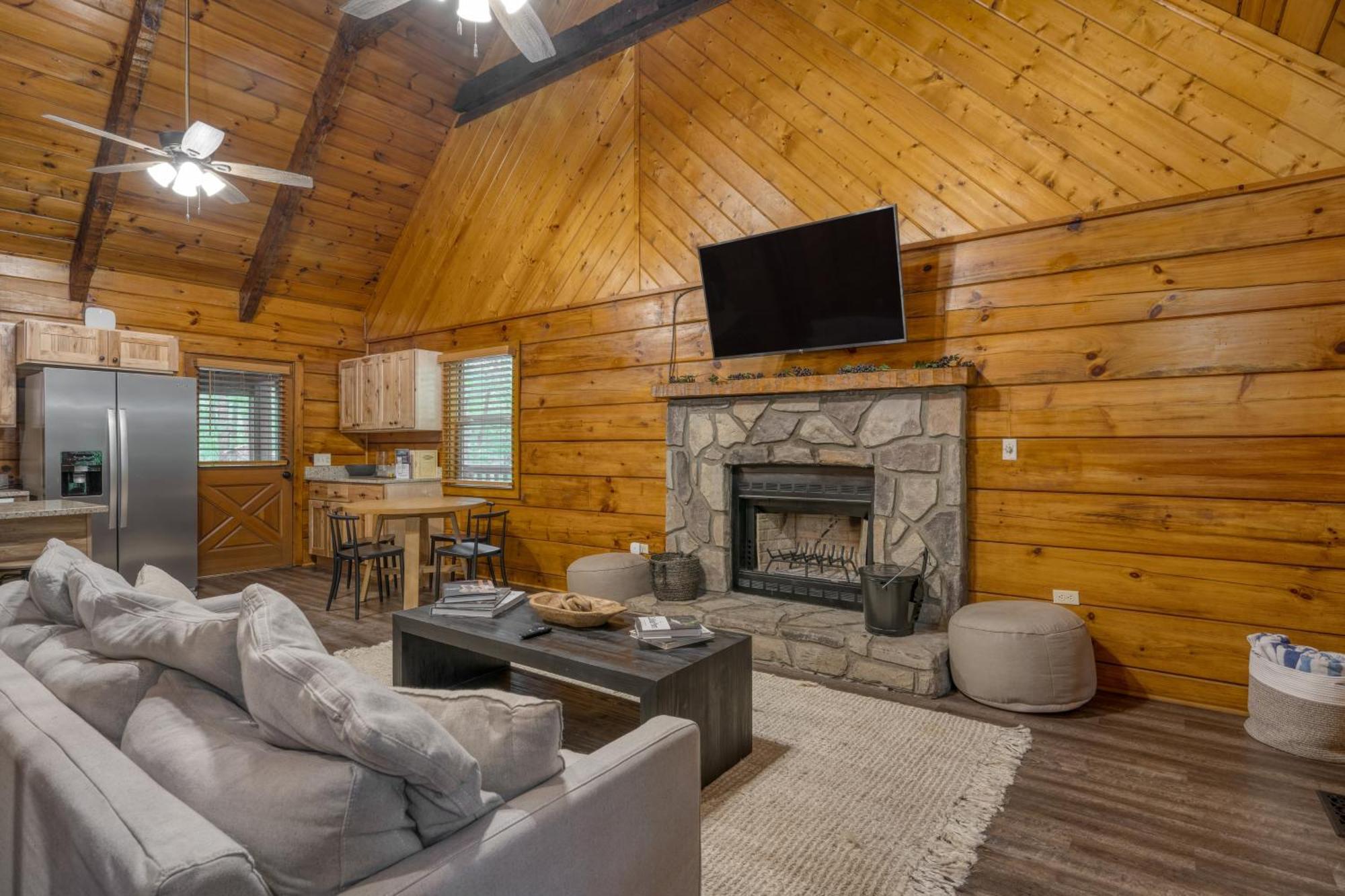 Dudley I By Avantstay Cosy Cabin W Hot Tub Incredible Views Pigeon Forge Bagian luar foto