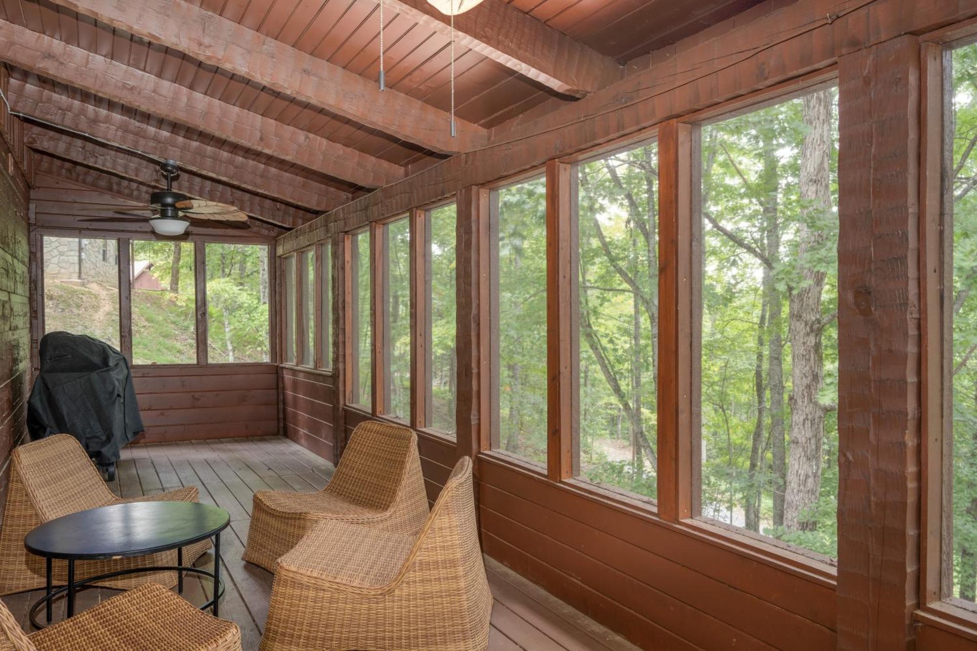 Dudley I By Avantstay Cosy Cabin W Hot Tub Incredible Views Pigeon Forge Bagian luar foto
